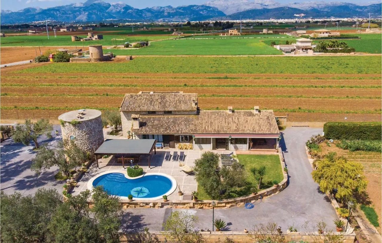 4 Bedroom Lovely Home In Muro location