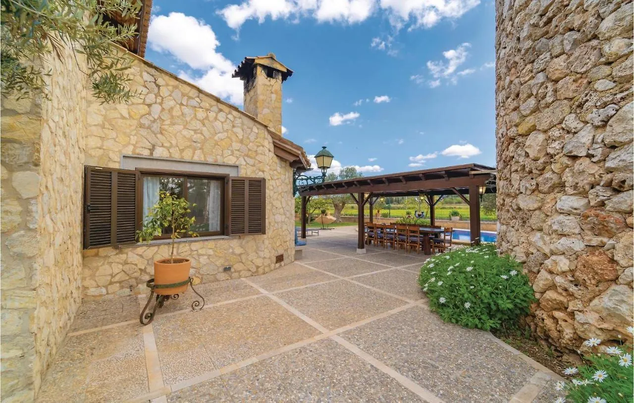 4 Bedroom Lovely Home In Muro San Lorenzo  Spain